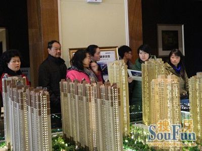 华润凯旋门携手金鹰国际“翡翠源”玉石品鉴私享荟倾情上演